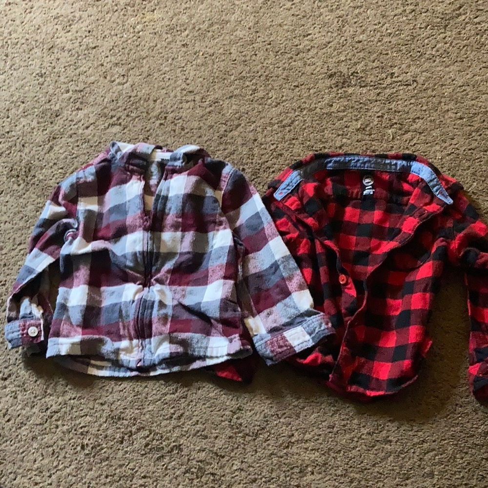 2 flannels.